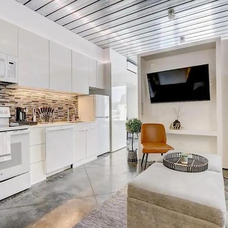 Kcm Mikros Smart Apartments 7 클리블랜드 외부 사진
