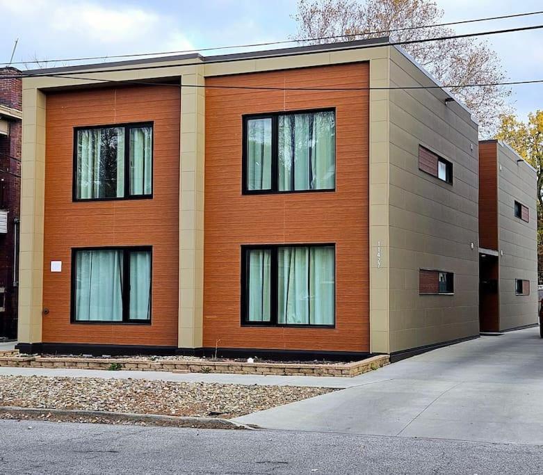 Kcm Mikros Smart Apartments 7 클리블랜드 외부 사진